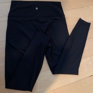 Black lululemon leggings